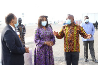 Health Minister and Foreign Affairs Minister receiving the vaccine