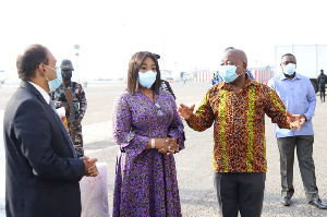 Health And Foreign Ministers Receiving The Vaccine 