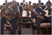 President John Mahama (L) , President Uhuru Kenyatta (R)