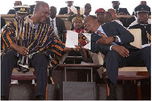 President John Mahama (L) , President Uhuru Kenyatta (R)