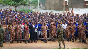 Some prisoners with prison officers (File photo)