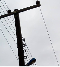 Residents of Babile-Baagange  have urged the MCE to connect the community to the national grid