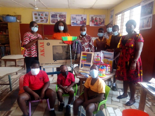 SMP donated a television set and educational items to the Special Unit