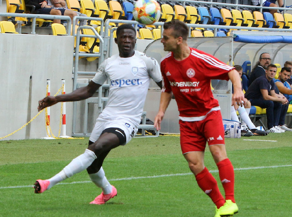 Sharani (in white) has been training with the second side of FC DAC to regain fitness