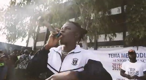 Stonebwoy performs at alma mater