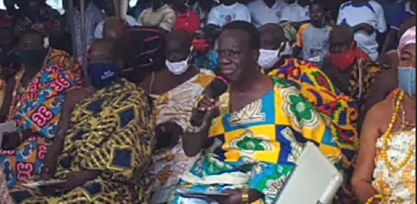 Paramount Chief of Western Nzema Traditional Council, Awulae Annor Adjaye III (Middle)