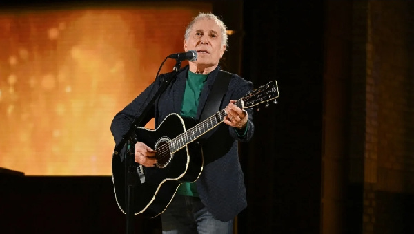 Paul Simon