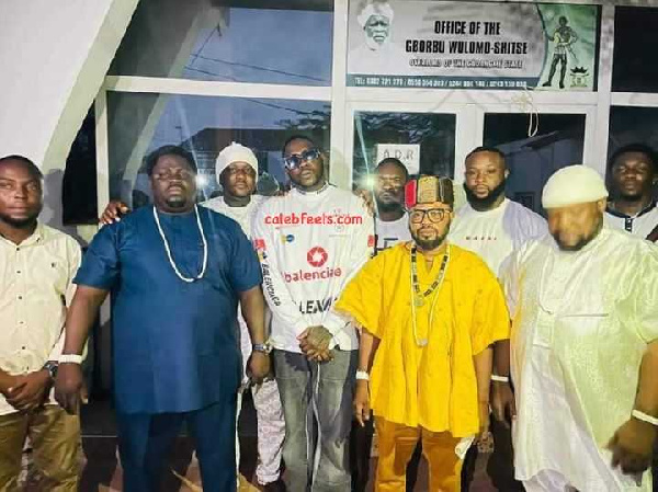 Medikal at Gborbu Wulomo palace