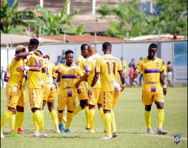 Medeama SC players