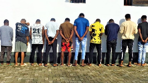 Yahoo boys wey EFCC arrest and put on parade