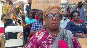 Former Chief Justice Sophia Akuffo picketing with pensioner bondholders at the finance ministry