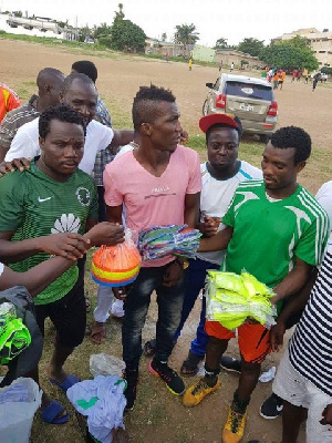 Abednego Tetteh Donates