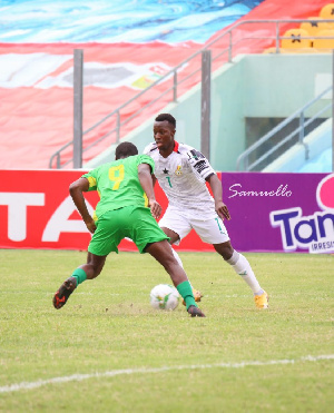 Nantes winger Osman Bukari (right) in action for Ghana