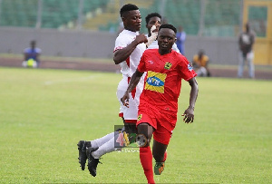 Kotoko right back, Christopher Nettey