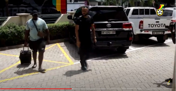 Jordan Ayew's arrival at the Alisa Hotel