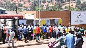 Motorists Queue At Uganda Driver Licensing System  6