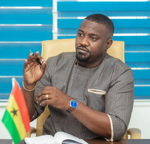 John Dumelo 43 2.png