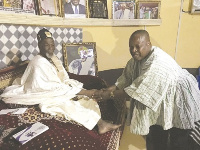 Fred Papppoe receiving 'blessings' from Ya Na Abubakar Mahama II