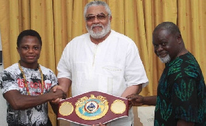 L-R Issac Dogbe, Jerry John Rawlings, Azumah Nelson