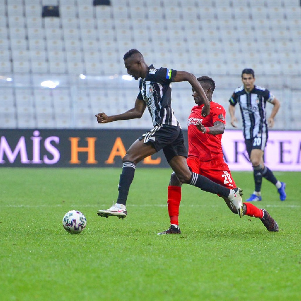 Bernard Mensah featured in Besiktas' friendly game against Sivasspor