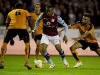 Ghana International Jordan Ayew evading defenders in his few minutes in the game