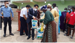 Chinese Ambassador donates to Muslims on behalf of Chinese community in Ghana