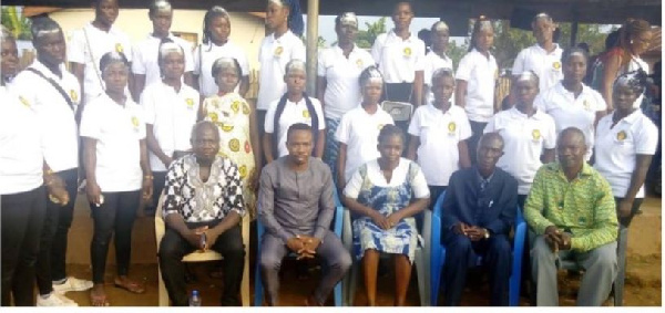 Samuel Kodzosika (Middle) with participants of the training program