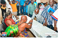 Dr. Mahamudu Bawumia greeting chiefs on his tour