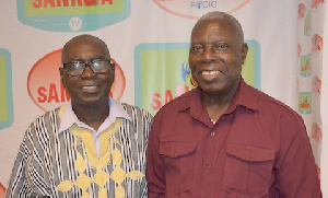 His Excellency Dr. Barfour Adjei-Barwuah (R), Ghana