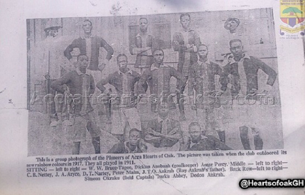 A group picture of the pioneers of Accra Hearts of Oak taken in 1917