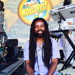 Rocky Dawuni Cooking