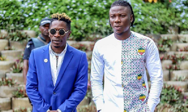 Shatta Wale (L), Stonebowy (R)