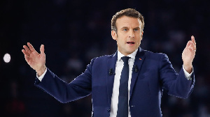 Emmanuel Macron, di French Presido