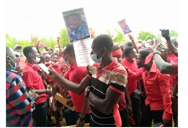 Sene teachers demonstrated on Thursday, July 8