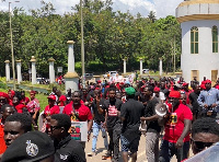 Some residents demonstrating over deplorable roads in Sekondi-Takoradi