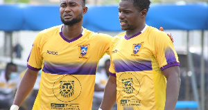 A photo of some players of Medeama fc