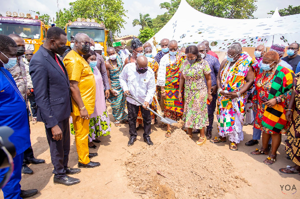 President Akufo-Addo performing the ground breaking ceremony for the construction work to begin