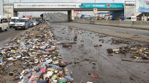 A photo of filth that has engulfed the street