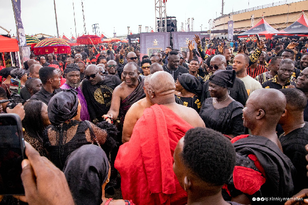 Alan Kyerematen was accompnaied by scores of his supporters