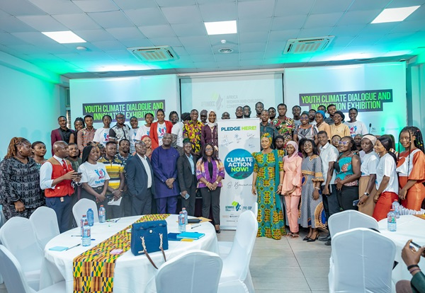 Samira Bawumia with participants of the conference at the University of Ghana