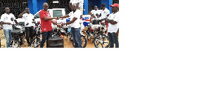 Samuel Akainyah donated 5 motorbikes to support the party ahead of December elections