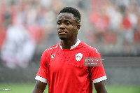 Valenciennes defender, Emmanuel Ntim