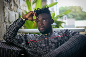 Ghanaian musician, Singlet