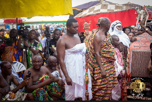 Two development chiefs in Asanteman gift Asantehene a white horse