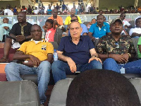 Avram Grant monitoring local league