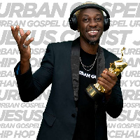 JaySmoke flashes a smile holding his award