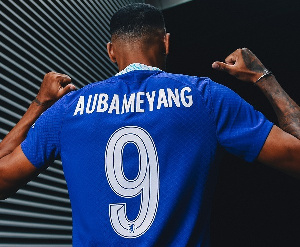 Pierre Emerick Aubameyang to wear number 9 shirt at Chelsea