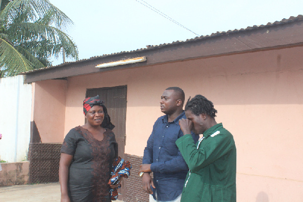 Mesaany visits Stonebwoy's family