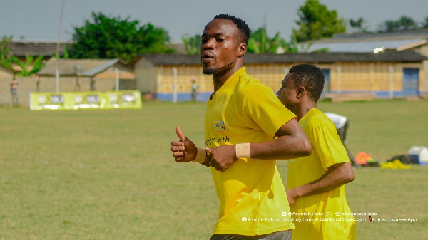 Asante Kotoko midfielder, Adom Frimpong