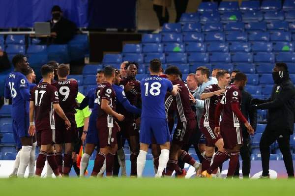 Chelsea beats Leicester City 2-1 to boost their Champions League qualification